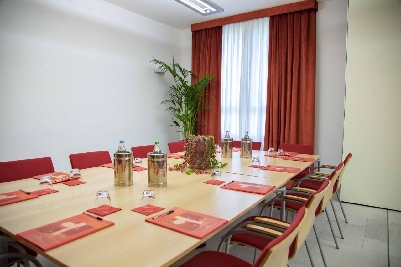 Hotel Remilia Reggio nell'Emilia Esterno foto