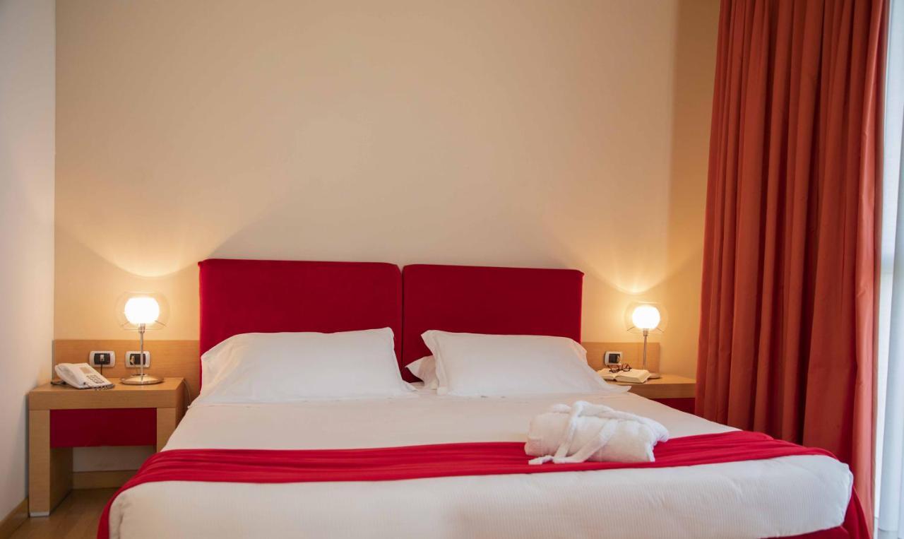 Hotel Remilia Reggio nell'Emilia Esterno foto