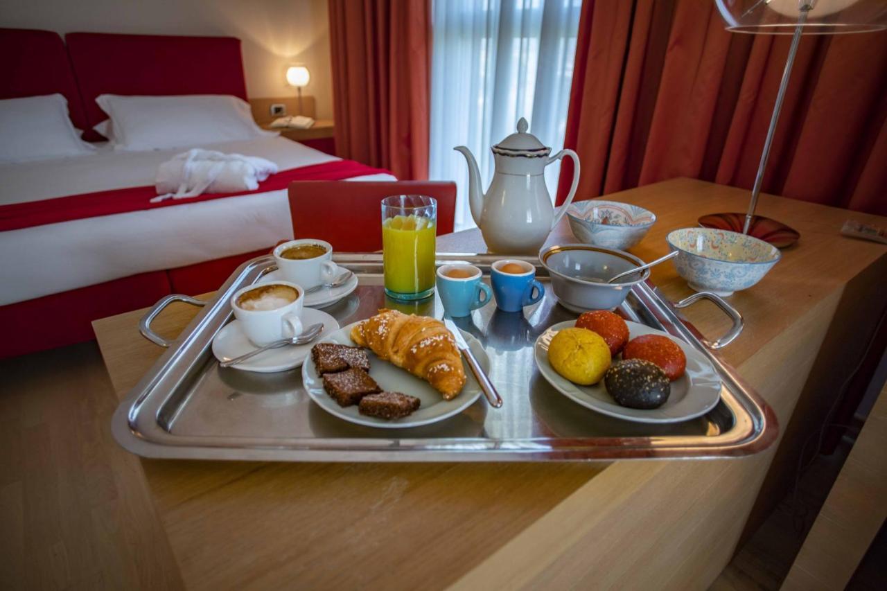 Hotel Remilia Reggio nell'Emilia Esterno foto