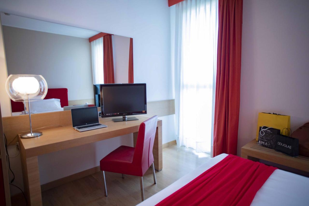 Hotel Remilia Reggio nell'Emilia Esterno foto