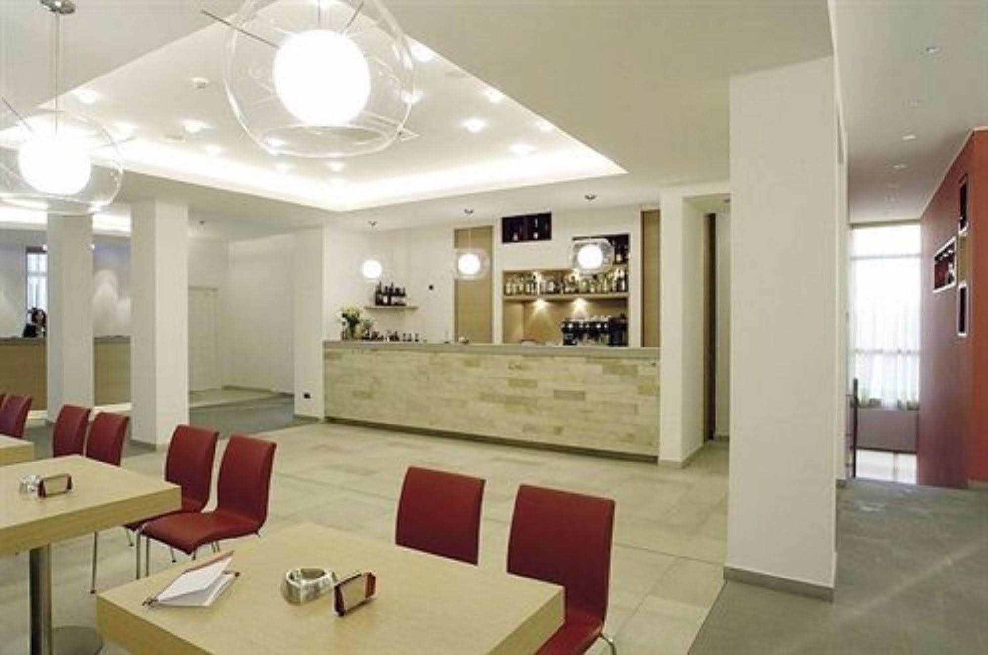 Hotel Remilia Reggio nell'Emilia Esterno foto